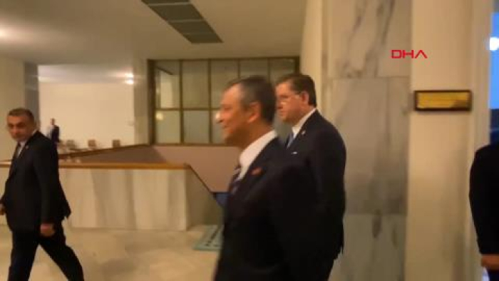 Özgür Özel: Komisyon ile ilgili pozisyonumuzu Meclis Başkanıyla paylaştık