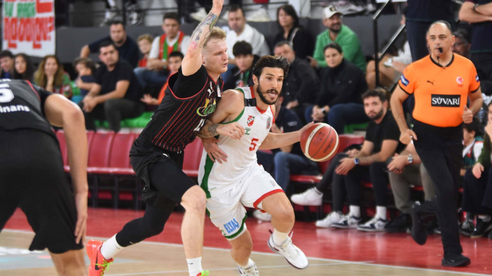 Karşıyaka potada düşüşe çare bulamıyor