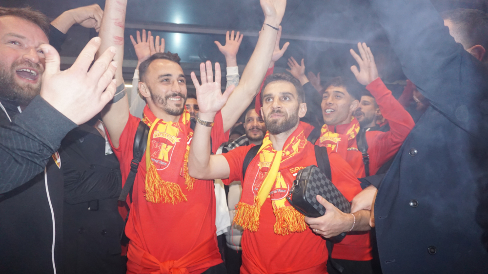 Kayserispor coşkuyla karşılandı