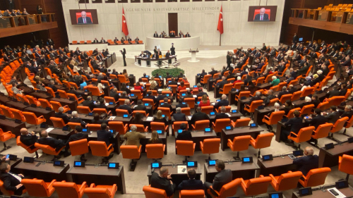 Sağlık alanına ilişkin düzenlemeler içeren kanun teklifi, TBMM Genel Kurulu'nda kabul edildi