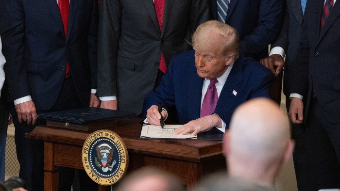 Trump, 9,1 milyar dolarlık federal kesintileri onayladı