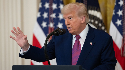 Trump: AB, ABD’li işletmelere pazarını açarsa daha düşük gümrük vergisi ödeyecek